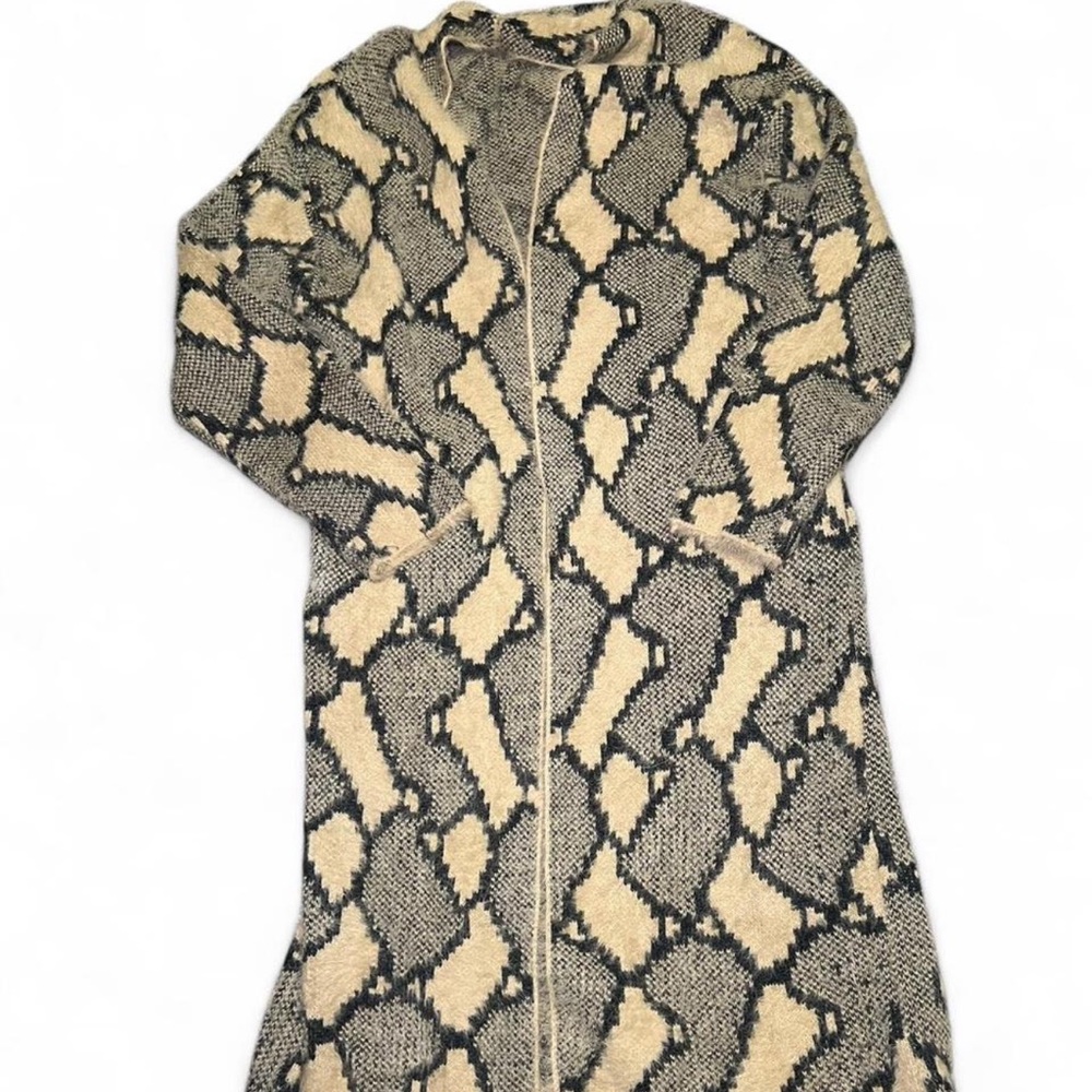 Black and Cream Patterned Long Cardigan